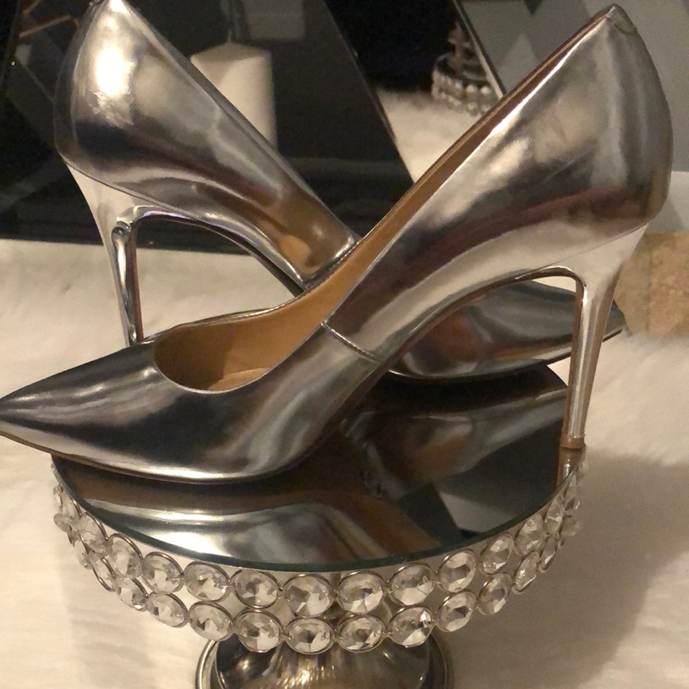 Metallic Michael kors pointy toe stelletto